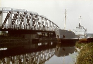 Link to details about Acton Swing Bridge